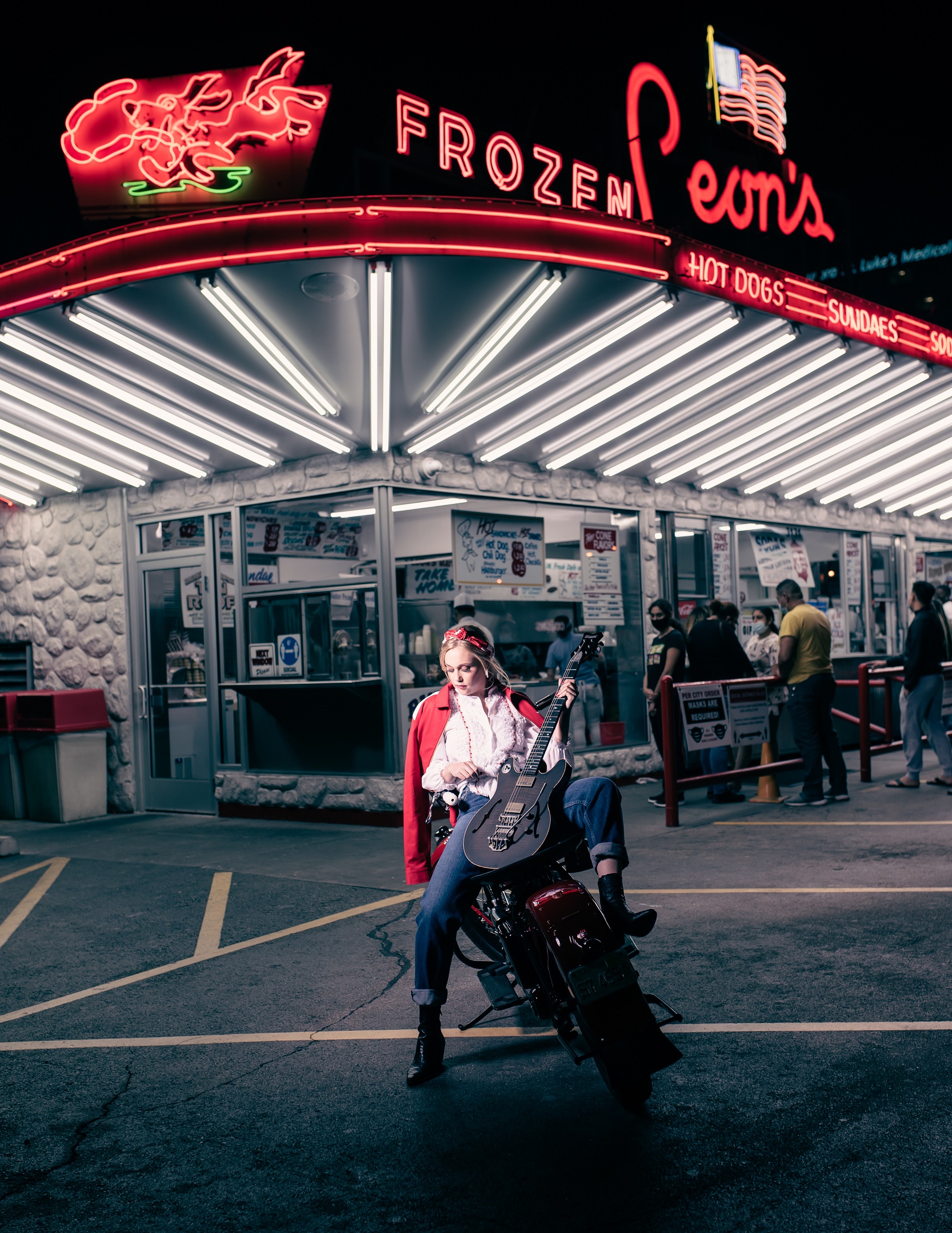 nora, collins, leon, leons, frozen, custard, milwaukee, guitar, guitars, chief, black, harley, davidson, 1938, flathead, diner, drive, in, classic, vintage, 1940